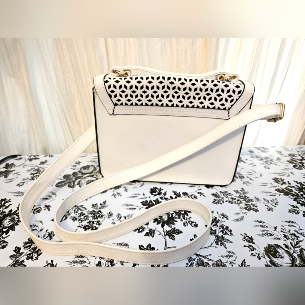 White Geometric Pattern Square Crossbody Purse - image 2